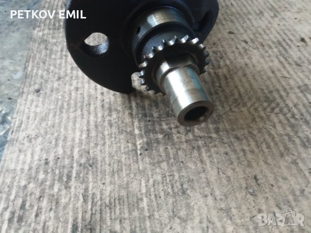 Колянов вал Опел Мерива 1.2, снимка 3 - Части - 43475217