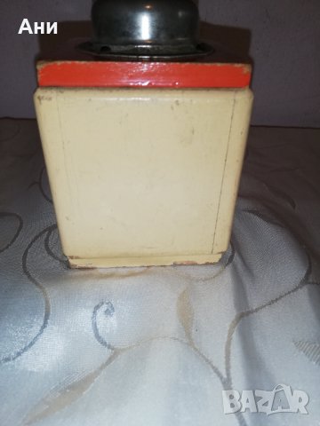 Стара мелничка с чекмедже , снимка 7 - Антикварни и старинни предмети - 38420223