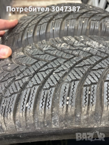 Зимни гуми 185/65/15 Vredestein, снимка 2 - Гуми и джанти - 51984543