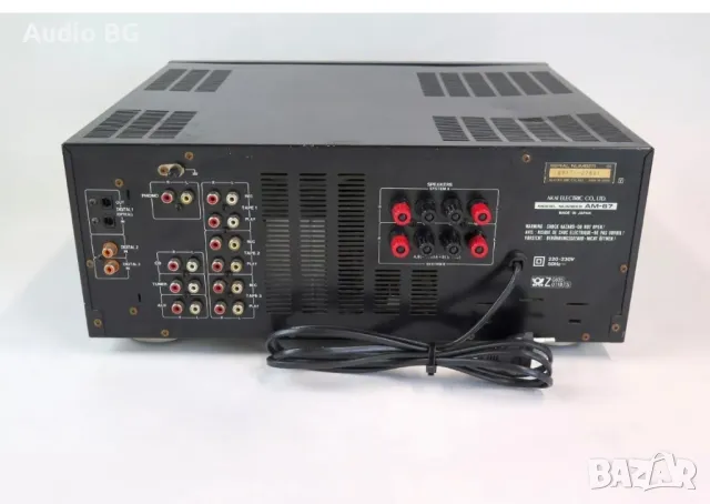 усилвател Akai AM-67 DAC, снимка 3 - Ресийвъри, усилватели, смесителни пултове - 49683396