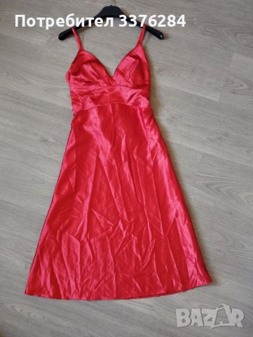 Червена сатенена рокля , снимка 8 - Рокли - 39902744