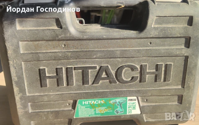 Винтоверт Хитачи с 2 батерии зарядно и куфар