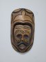 Дървени автентични маски , снимка 1 - Антикварни и старинни предмети - 38969992