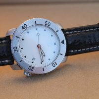 Оригинален мъжки Швейцарски часовник ''Victorinox'' , снимка 11 - Мъжки - 43836651