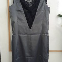 Дамска рокля сатен и дантела М/Л сиво и черно без следи от употреба, снимка 2 - Рокли - 37221938