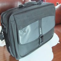 Продавам чанта за лаптоп, снимка 3 - Лаптоп аксесоари - 32550852