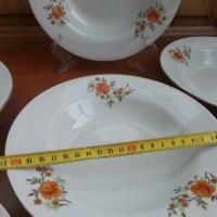 Стар български порцелан чинии, снимка 1 - Антикварни и старинни предмети - 33118312