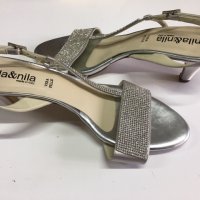 италиански сребърни сандали 41номер ток 7см нови, снимка 1 - Сандали - 33284251