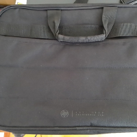 Чанта за лаптоп Hp, снимка 1 - Лаптоп аксесоари - 44865530