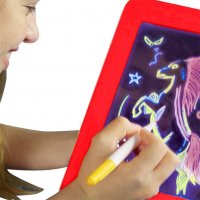 Светеща LED Дъска за чертане и рисуване /Детско табло за рисуване Magic Pad, снимка 8 - Рисуване и оцветяване - 32559426
