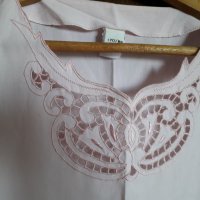 Дамска розова блуза с паднал къс ръкав с бродерия отпред, снимка 3 - Тениски - 29034194