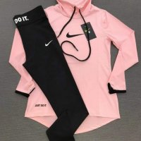 Дамски комплекти Nike, снимка 1 - Спортни екипи - 37277956