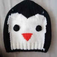 Зимна детска шапка , снимка 1 - Шапки, шалове и ръкавици - 27268758