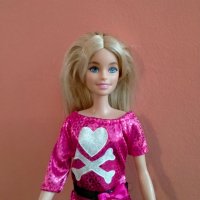 Колекционерска кукла Barbie Fashionistas Барби GRB59 , снимка 2 - Колекции - 40620427