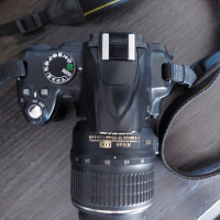 Nikon D3000 AF-S DX VR Zoom-Nikkor 55-200mm f/4-5.6G IF-ED, снимка 12 - Фотоапарати - 36550602
