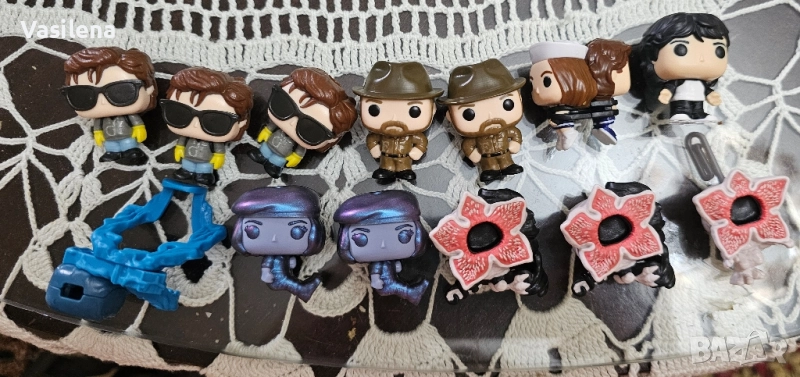 Играчки Kinder joy STRANGER THINGS , снимка 1