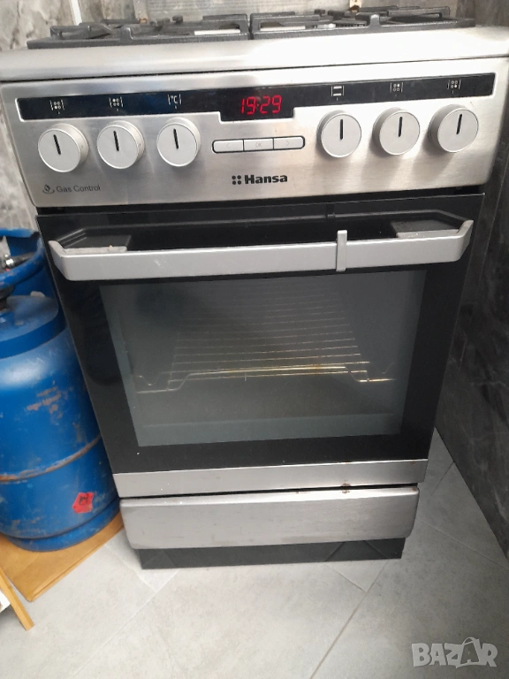 Hansa - Готварска печка с 4 котлона на газ, снимка 1