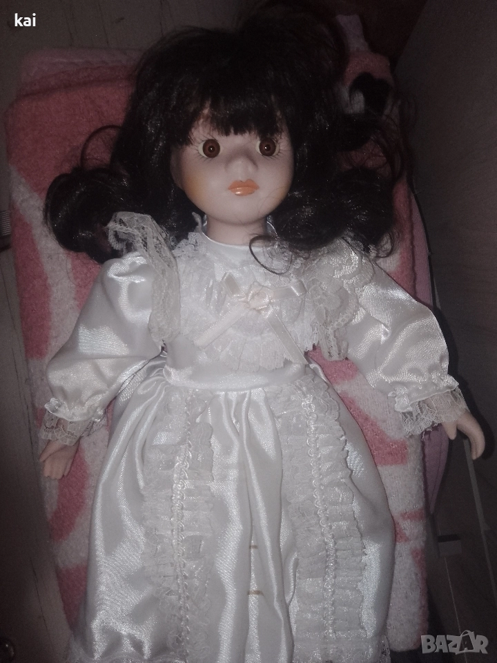 Порцеланова женска кукла, снимка 1