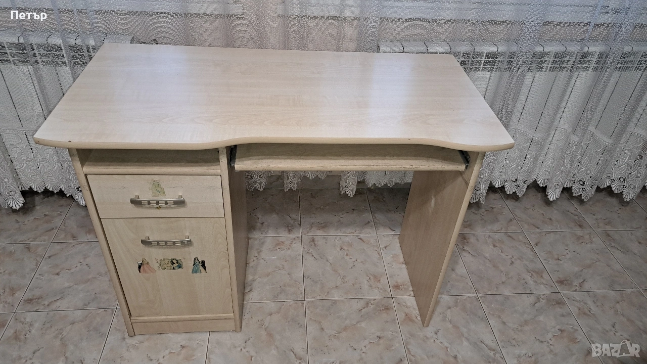 Бюро ученическо, снимка 1