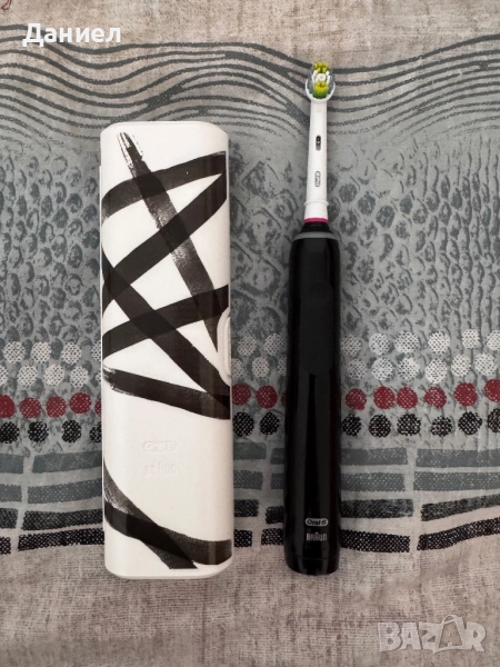 Електрическа четка за зъби Oral-B Pro 3 3500 Design Edition black, снимка 1