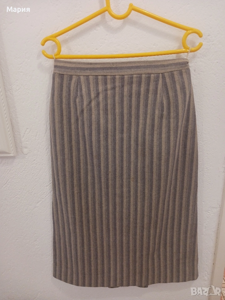 Дамски вълнени поли 2 броя, снимка 1