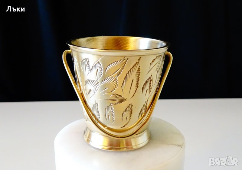 Бронзова чаша за ракия,котле,гравирана. , снимка 1