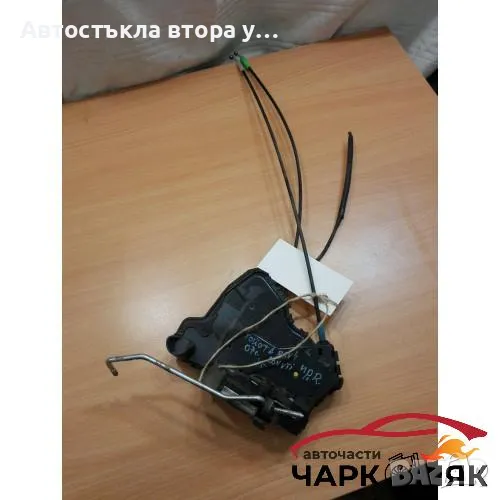 Брава врата предна дясна Тойота Рав4 08г., снимка 1