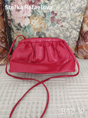 Дамска чанта, снимка 4 - Чанти - 36386324