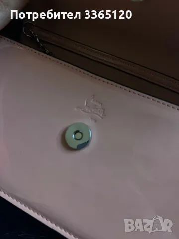 Дамска чанта Christian Louboutin, снимка 2 - Чанти - 49940181