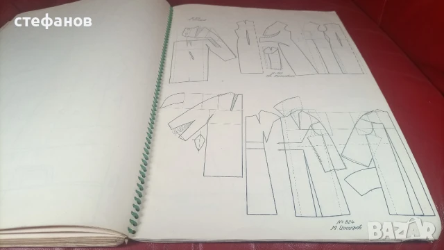 Старо списание за мода „Божур” – 1959 г, рисунки, кройки, 60 страници, снимка 7 - Антикварни и старинни предмети - 50682813