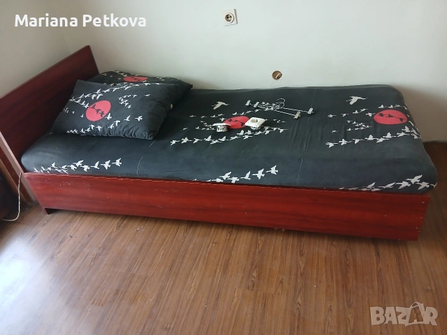 Единични легла два броя