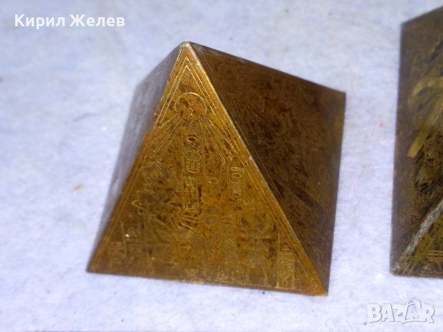 Две СТАРИ МЕДНИ ЕГИПЕТСКИ ПИРАМИДИ МАЙСТОРСКИ ОРНАМЕНТИРАНИ с МИТОЛОГИЧНИ СЦЕНИ СУВЕНИР ЕГИПЕТ 41309, снимка 10 - Колекции - 43952272