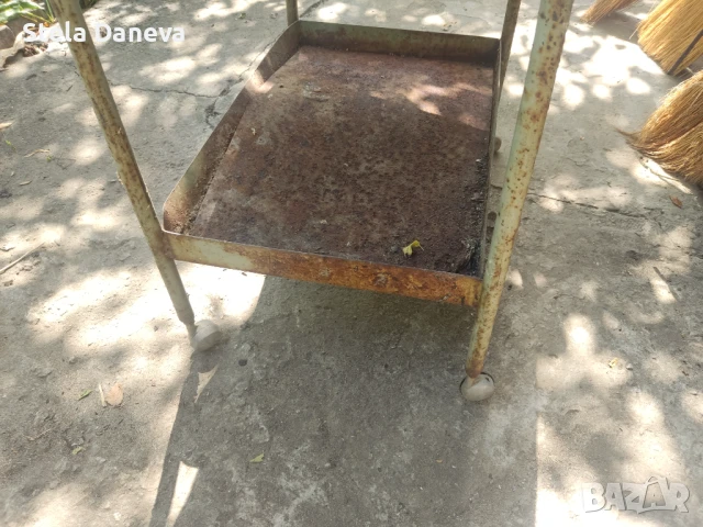 Стара метална маса за реставрация , снимка 3 - Маси - 51192694