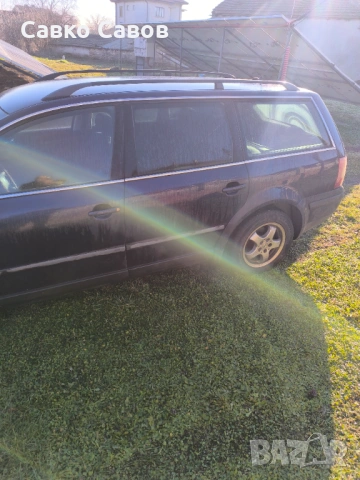 Продавам пасат5 1.9тди131 коня 2005г. Всичко е платено хубави зимни гуми,климатроник работещ, снимка 2 - Автомобили и джипове - 53291747