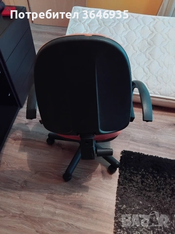 Офис стол., снимка 4 - Столове за офис - 53259349