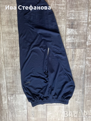 Ново тъмно синьо мъжко класическо 100% оригинал спортно долнище Nike nike Найк, снимка 2 - Спортни дрехи, екипи - 51709110