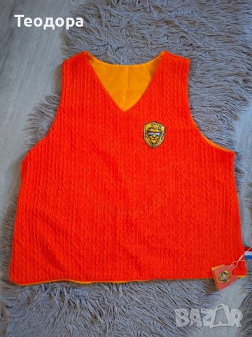 Спортна нова жилетка 