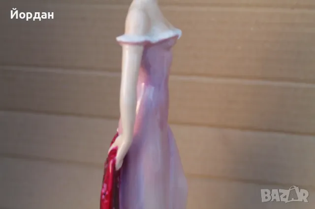 Англииска порцеланова фигурка ''Francesch'', снимка 9 - Колекции - 47750799