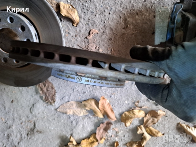 продавам за Ауди А4 Б5 предни дискове,шенкели,амонтесьори, снимка 7 - Части - 52310141