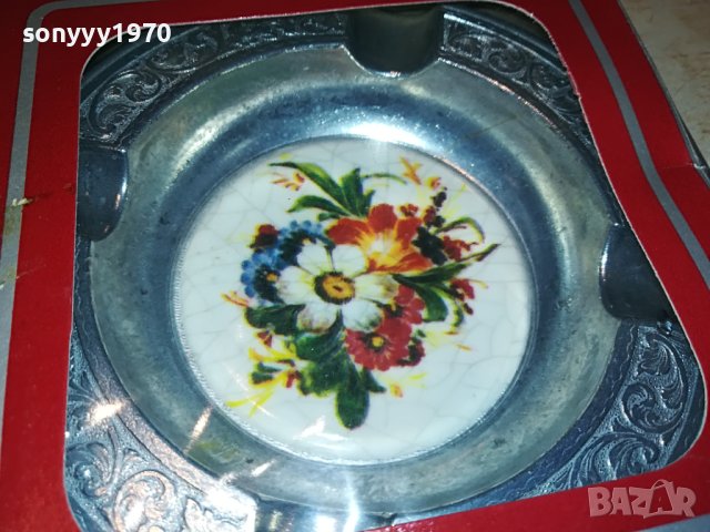 пепелник с цвете от германия 0504231140, снимка 5 - Колекции - 40262108