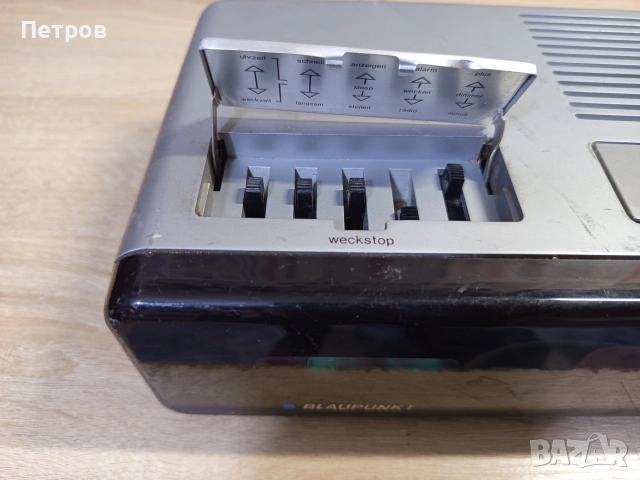 Радио-Часовник "Blaupunkt", снимка 5 - Радиокасетофони, транзистори - 53593912