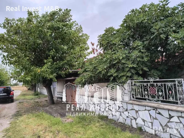 Продавам къща в с. Върбица, снимка 3 - Къщи - 47831328