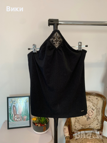 Дамски топ в размер L, но е подходящ и за М, снимка 2 - Корсети, бюстиета, топове - 44927216