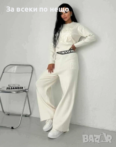 Loewe Дамски Комплект - Налични Различни Цветове Код I_79, снимка 2 - Комплекти - 52107140