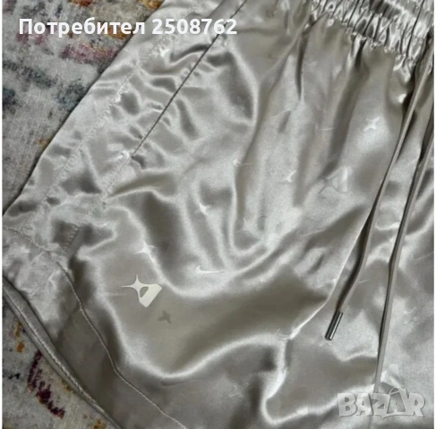 Nike оригинални панталонки , снимка 12 - Къси панталони и бермуди - 53003521