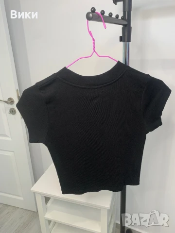 Черна кроп тениска , снимка 10 - Тениски - 50918331