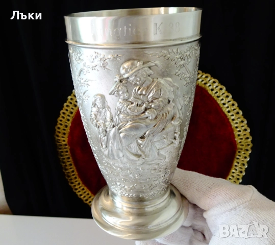 Калаена халба,бокал,чаша с картини Детство,Младост,600 мл. , снимка 3 - Антикварни и старинни предмети - 52202296