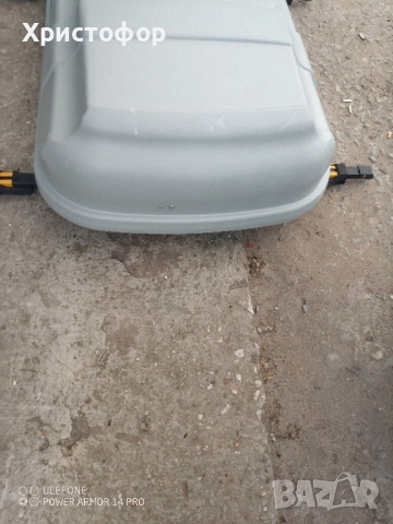 продавам autobox кутия багажник за кола заедно с напречните греди/универсални/, снимка 2 - Аксесоари и консумативи - 51467399