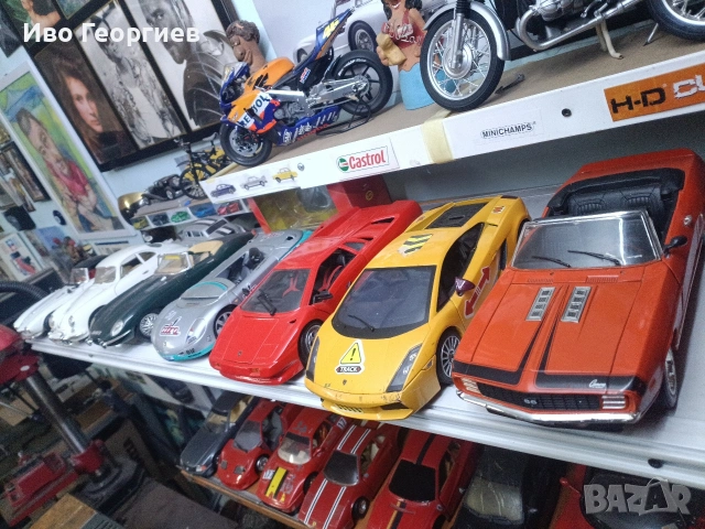 продавам шест броя метални коли 1:18