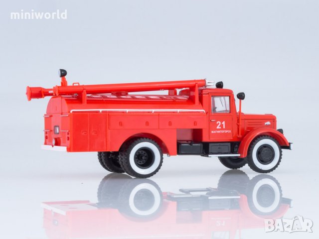МАЗ 205 АЦ-30 Пожарна - мащаб 1:43 на Наши Грузовики модела е нов в кутия, снимка 3 - Колекции - 28484812